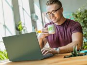 Acer Hadirkan Laptop Aspire Vero dan Proyektor Acer Vero Generasi Terbaru AspireVero15AV15-53P-lifestyle01_copy_800x533.jpg