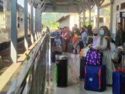 Puncak Arus Balik di Stasiun Banjar, Ratusan Warga Kembali ke Perantauan IMG_20230430_181806_hisdaGm78b_NOOd1jQg14.jpeg