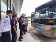 Jelang Arus Mudik, Bus dan Pengemudi di Terminal Banjar Jalani Pemeriksaan, Ini Hasilnya Jelang-Arus-Mudik-Bus-dan-Pengemudi-di-Terminal-Banjar-Jalani-Pemeriksaan-Ini-Hasilnya.jpg