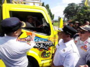 Pantau Arus Mudik di Kota Banjar, Wagub Jabar Masih Temukan Angkutan Barang Pantau-Arus-Mudik-di-Kota-Banjar-Wagub-Jabar-Masih-Temukan-Angkutan-Barang-1.jpg