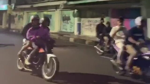 Pasca-Viral-Video-Aksi-Ugal-ugalan-Belasan-Remaja-di-Kota-Banjar-Diamankan-Polisi.jpg