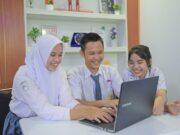 Berbekal Coding dan Programming Murid Sekolah Bisa Rancang Produk IoT Photo1-SiswadansiswipesertaSamsungInnovationCampusSICBatch4sedangmendengarkanpelatihanInnovationHackathon_copy_800x533.jpg