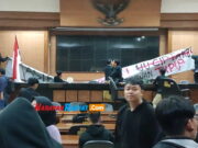 Momen Mahasiswa Duduki Kantor DPRD Kota Tasikmalaya, Protes UU Cipta Kerja Protes-UU-Cipta-Kerja-di-Tasikmalaya.jpg