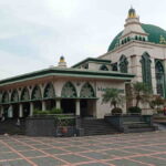 Taman-Raflesia-Ciamis-Jadi-Lokasi-Salat-Id-DKM-Masjid-Agung-Minta-Bilik-Proyek-Ditutup-Kain-Agar-Tidak-Kumuh.jpg