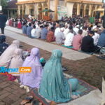 Umat-Islam-di-Garut-Sholat-Ied-Hari-Ini.jpg