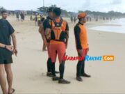 Tujuh Wisatawan Pantai Santolo Garut Terseret Ombak, 5 Selamat dan 2 Hilang Wisatawan-Pantai-Santolo.jpg