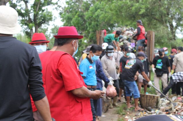 Forkopimcam Purwadadi Gelar Gebyar Kebersihan