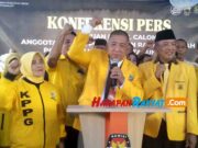Golkar Kota Banjar Longmarch Antar Berkas Bacaleg ke KPU, Target Raih 10 Kursi Antar-Berkas-Bacaleg.jpg