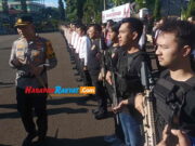 Besok Pilkades Serentak di Garut, Polres Terjunkan 2000 Anggota Kawal TPS hingga Rekapitulasi Apel-gabungan-jelang-Pilkades-serentak-di-Kabupaten-Garut.jpg