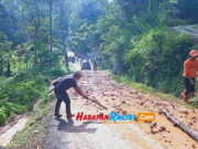 Banjir Lumpur di Jalan Raya Cibatu-Ciwilis Pangandaran Bahayakan Pengguna Jalan Banjir-Lumpur-di-Jalan-Raya-Cibatu-Ciwilis-Pangandaran-1.jpg