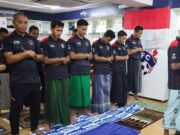 Bikin Adem! Foto Timnas Indonesia Sholat Maghrib Usai Taklukkan Vietnam Viral Bikin-Adem-Foto-Timnas-Indonesia-Sholat-Maghrib-Usai-Taklukkan-Vietnam-Viral.jpg