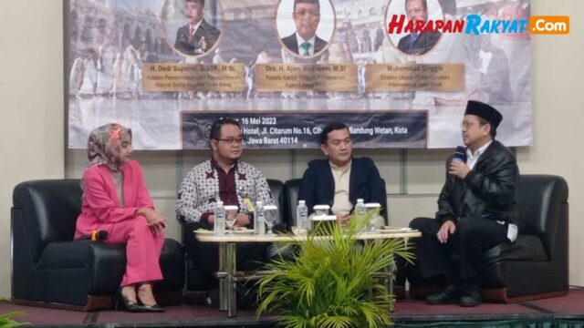 Diskusi-Persiapan-Pemberangkatan-Calon-Jemaah-Haji-Jabar.jpg