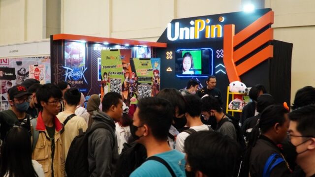 Foto-1.-Keseruan-booth-UniPin-dalam-gelaran-Comifuro-16-yang-telah-berlangsung-pada-6-dan-7-Mei-2023_800x450.jpg