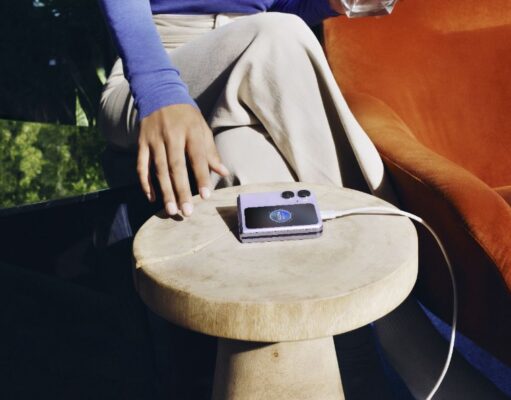 Baterai Anti Boros Bikin Eksekutif Muda Bekasi Beralih ke HP Lipat Terbaik IMG-20230527-WA0001_copy_800x594.jpg