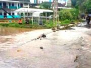 TPT Ambrol, 6 Ruang Kelas Ponpes Tasikmalaya Terancam Ambruk IMG_20230506_220751_64VmaOXo0W_sf1fbln58c.jpeg