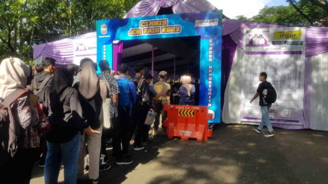 Job-Fair-di-Ciamis-Membludak-Pendaftar-Sampai-6.000-Orang-Lebih.jpeg