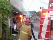 Kebakaran Rumah di Banjarsari Ciamis, Pemilik Alami Luka Bakar Sekujur Tubuh Kebakaran-Rumah-di-Banjarsari-Ciamis-Pemilik-Alami-Luka-Bakar-Sekujur-Tubuh.jpg