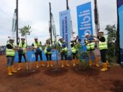 Blibli Memulai Pembangunan Gudang Terbesar di Marunda, Menyokong Ekosistem Perdagangan dan Logistik Indonesia Prosesi-Seremoni-Penyiraman-Tanaman-Meresmikan-Pembangunan-Warehouse-Marunda-11_5_800x534.jpg