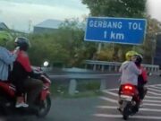 Sejoli Pemotor Nyasar Masuk Tol Kebomas Gresik, Kok Bisa? Sejoli-Pemotor-Nyasar-Masuk-Tol.jpg