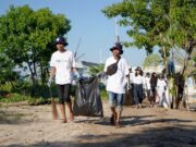 Telkomsel dan PlusTik Gelar Beach Clean Up di Tiga Pantai Labuan Bajo untuk Mendorong Kesadaran Lingkungan Telkomsel-Jaga-Bumi_1_800x533.jpg
