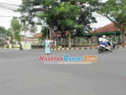 Traffic Light di Simpang Tonjong Ciamis Mati, Seorang Badut Atur Lalu Lintas Traffic-Light-di-Simpang-Tonjong-Ciamis-Mati-Seorang-Badut-Atur-Lalu-Lintas.jpg