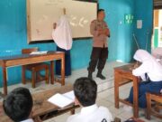Kapolsek Cipendeuy Sosialisasi Kamtibmas Terkait Kenalakan Remaja Kapolsek Cipendeuy Sosialisasi Kamtibmas Terkait Kenalakan Remaja