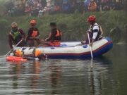 Korban Tenggelam di Situ Datar Pangalengan Bandung Ditemukan Meninggal pencarian-korban-tenggelam-situ-datar-3.jpeg