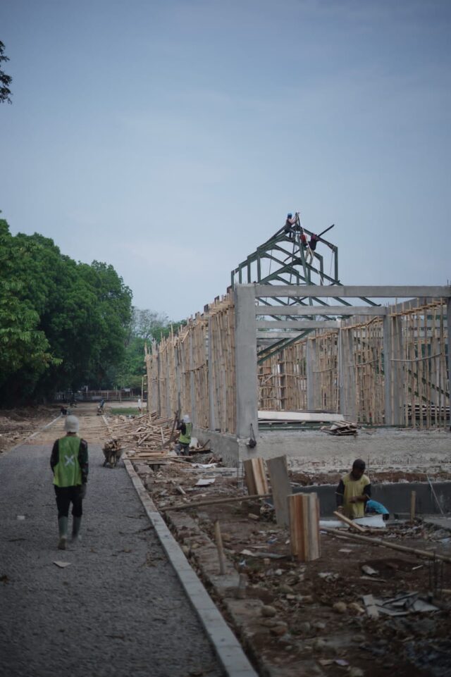 Tinjau Progres Revitalisasi Alun-alun Subang, Bupati Harapkan Pembangunan Sesuai dengan Spesifikasi