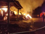 Rumah dan Los Kayu di Tasikmalaya Terbakar Gegara Puntung Rokok 1687542496187-1.jpg
