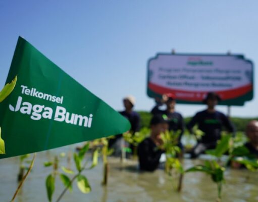 Telkomsel dan Jejak.in Kolaborasi Tanam 15.060 Pohon Mangrove dalam Program Telkomsel Jaga Bumi Carbon-Offset-Telkomsel_1_800x533.jpg