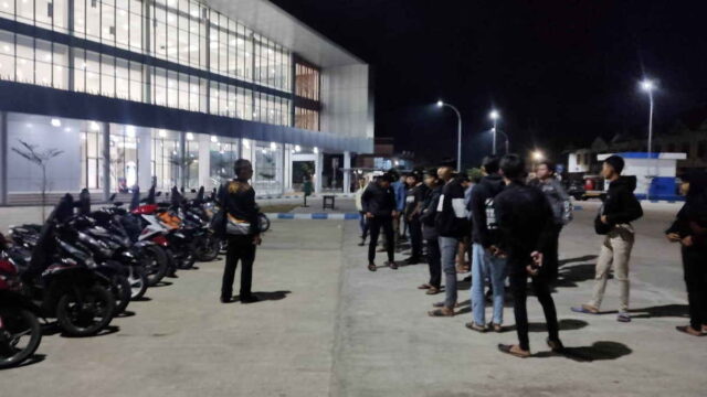 Polisi-akan-Panggil-Orang-Tua-Pelajar-yang-Ugal-ugalan-di-Jalan-Kota-Banjar.jpg