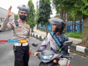 Polres Kota Banjar Berlakukan Tilang Manual, Ini Pelanggaran yang Akan Ditindak Polres-Kota-Banjar-Berlakukan-Tilang-Manual-1.jpg