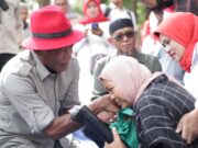 Pemberian Bantuan untuk SDM Program Keluarga Harapan Kecamatan Cijambe Pemberian Bantuan untuk SDM Program Keluarga Harapan Kecamatan Cijambe