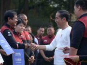 Jokowi Berikan Bonus Rp 289 Miliar kepada Atlet Berprestasi Sea Games Kamboja jokowi-berikan-bonus.jpg