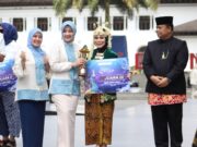 Dekranasda Kabupaten Subang Raih Juara Ketiga dalam Helaran Pekan Kerajinan Jawa Barat 2023 Dekranasda Kabupaten Subang Raih Juara Ketiga dalam Helaran Pekan Kerajinan Jawa Barat 2023