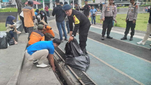 Alun-Alun-Singaparna-Tasikmalaya.jpg