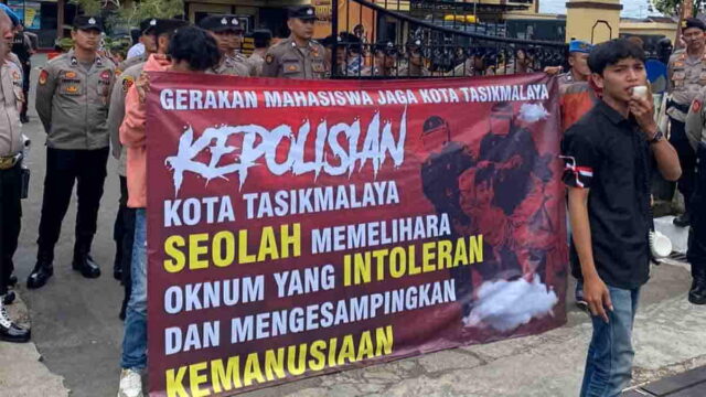 Mahasiswa-Demo.jpg