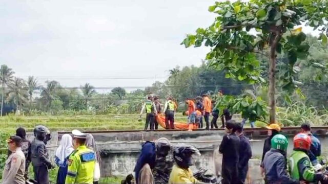 Pria-Tanpa-Identitas-Tewas-Tertabrak-Kereta-Api-di-Tasikmalaya.jpg