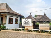 Bale Balong Tasikmalaya, Lesehan Suasana Pedesaan Bale-Balong-Tasikmalaya.jpg