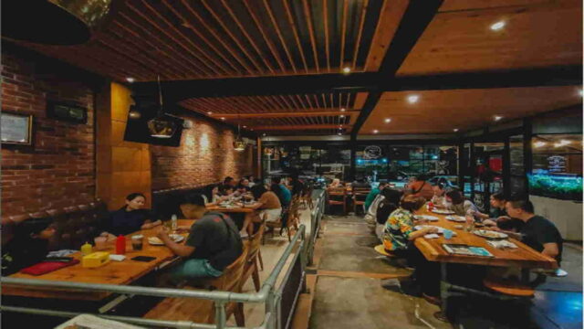 Cafe-dengan-Suasana-Romantis-di-Cirebon-Cocock-untuk-Dinner.jpg