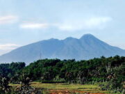 5 Cerita Misteri Gunung Salak, Paling Angker di Jawa Barat Cerita-Misteri-Gunung-Salak.jpg