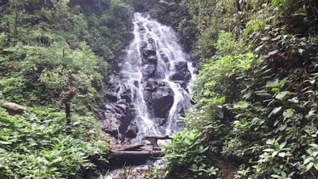 Curug-Batu-Susun-Garut.jpg