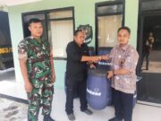 DAHANA Serahkan Bantuan Puluhan Tong Sampah ke Kodim 0605 Subang