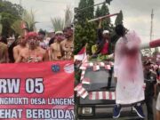 Karnaval Kemerdekaan di Langensari Kota Banjar, Ada Replika Kapal hingga Manusia Tertombak Karnaval-1.jpg