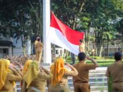 Sambut Kemerdekaan RI, Warga Diimbau Kibarkan Merah Putih Pengibaran-Bendera-Merah-Putih.jpeg