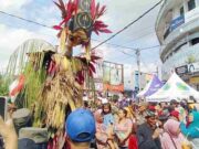 Wayang Geugeus Pulomajeti Meriahkan HUT RI Kota Banjar, Terinspirasi Sosok Ratu Gandawati Wayang-Geugeus-Pulomajeti-Meriahkan-HUT-RI-Kota-Banjar.jpg