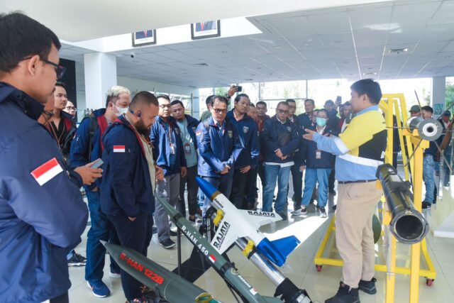 Praktisi Industri Migas Kunjungi Pusat Bahan Berenergi Tinggi Dahana