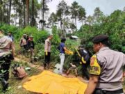 Geger Penemuan Mayat Pria Tergeletak di Pinggir Jalan Setapak Garut mayat-pria-jalan-setapak.jpeg