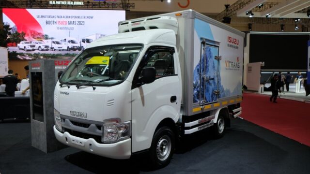 rockomotif-cold-chain-isuzu-indonesia-01.jpg