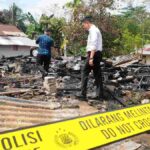 rumah-terbakar-ptpn.jpeg